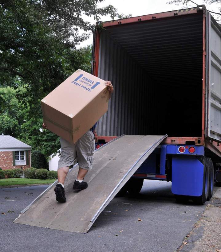Moving container rental Gatineau
